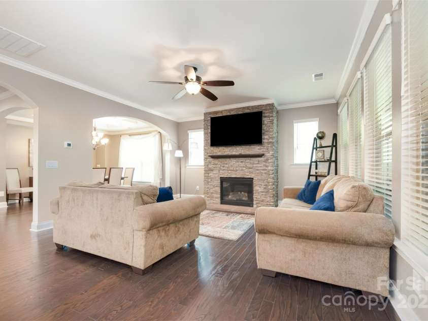 820 Pecan Tree Lane, Fort Mill, SC 29715.  MLS# CAR4286849, YatesRealty ID 35086. 