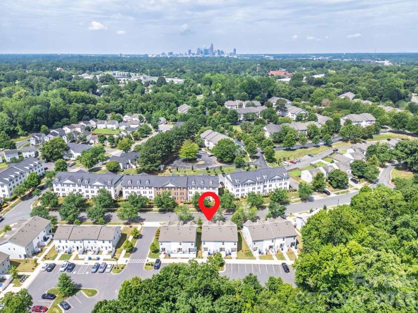 1031 Plaza Walk Drive, Charlotte, NC 28215.  MLS# CAR4396932, YatesRealty ID 35087. 