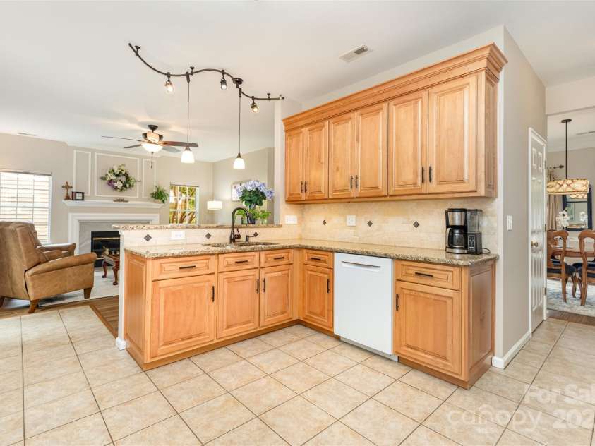 1390 Lloyd Place, Concord, NC 28027.  MLS# CAR4291682, YatesRealty ID 35087. Kitchen