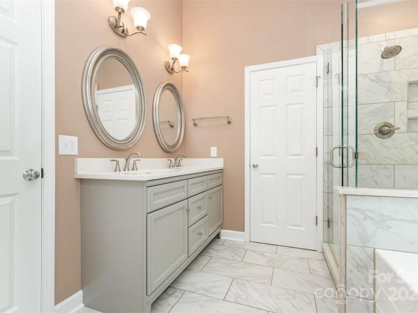 1390 Lloyd Place, Concord, NC 28027.  MLS# CAR4291682, YatesRealty ID 35087. Updated Primary Bath