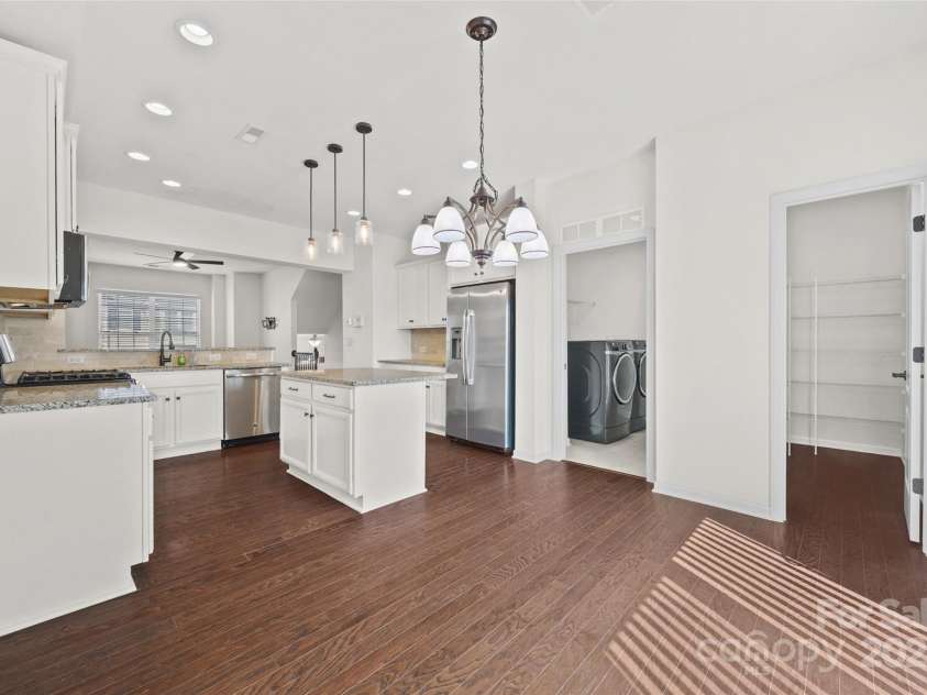 6249 Cloverdale Drive, Fort Mill, SC 29708.  MLS# CAR4294478, YatesRealty ID 35088. 