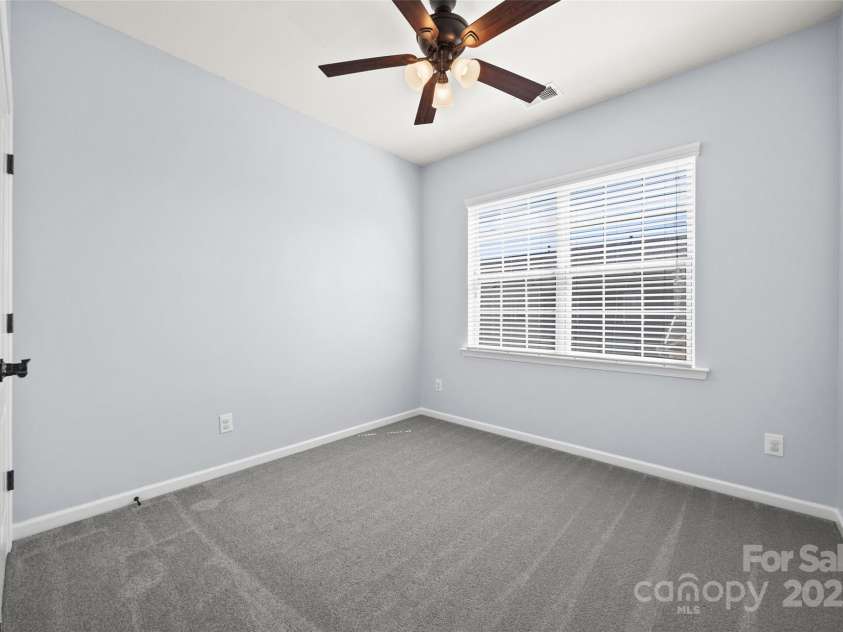 6249 Cloverdale Drive, Fort Mill, SC 29708.  MLS# CAR4294478, YatesRealty ID 35088. 