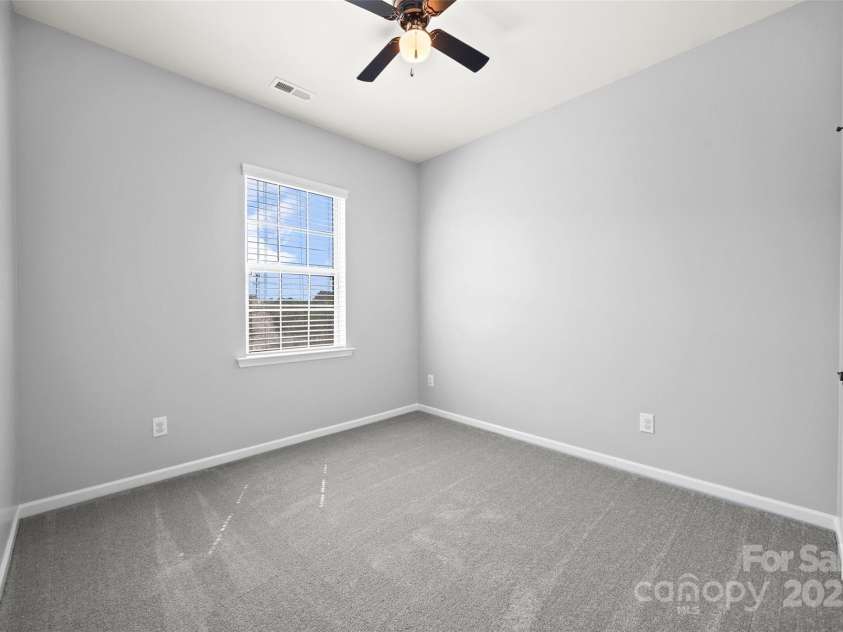 6249 Cloverdale Drive, Fort Mill, SC 29708.  MLS# CAR4294478, YatesRealty ID 35088. 