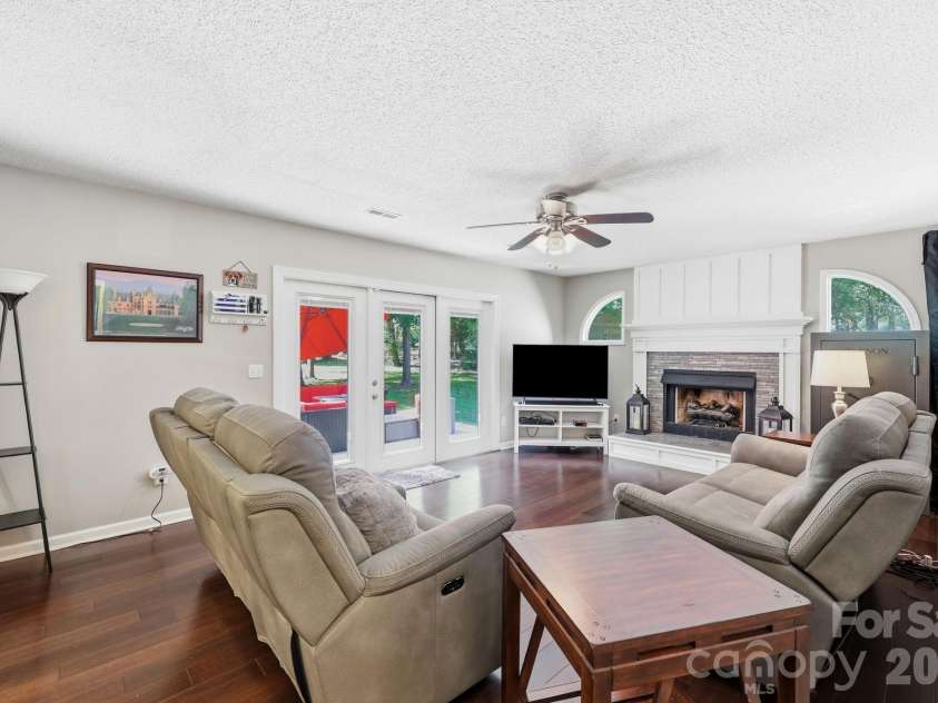 3970 Tenneyson Court, Concord, NC 28027.  MLS# CAR4398947, YatesRealty ID 35089. So much natural lighting!