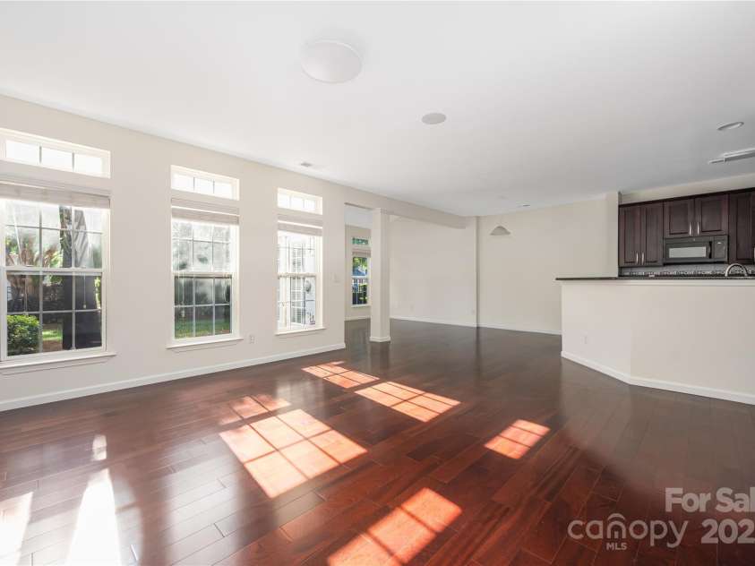 6416 Union Station Court, Charlotte, NC 28210.  MLS# CAR4264294, YatesRealty ID 35089. 