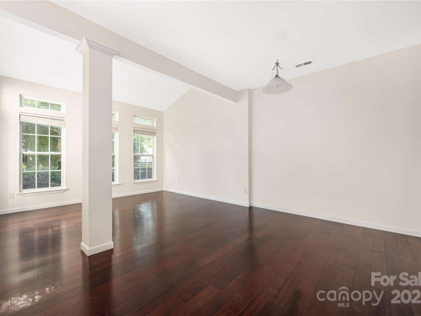 6416 Union Station Court, Charlotte, NC 28210.  MLS# CAR4264294, YatesRealty ID 35089. 