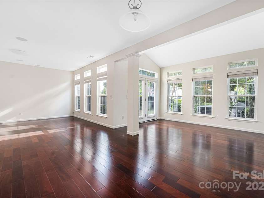 6416 Union Station Court, Charlotte, NC 28210.  MLS# CAR4264294, YatesRealty ID 35089. 