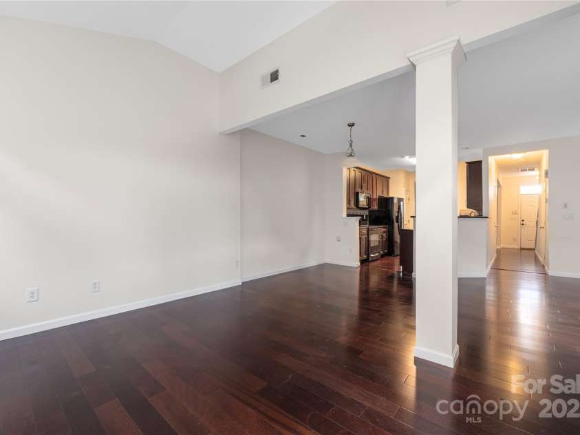 6416 Union Station Court, Charlotte, NC 28210.  MLS# CAR4264294, YatesRealty ID 35089. 