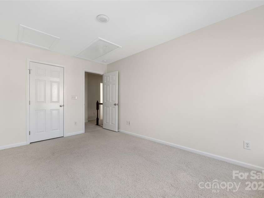 6416 Union Station Court, Charlotte, NC 28210.  MLS# CAR4264294, YatesRealty ID 35089. 