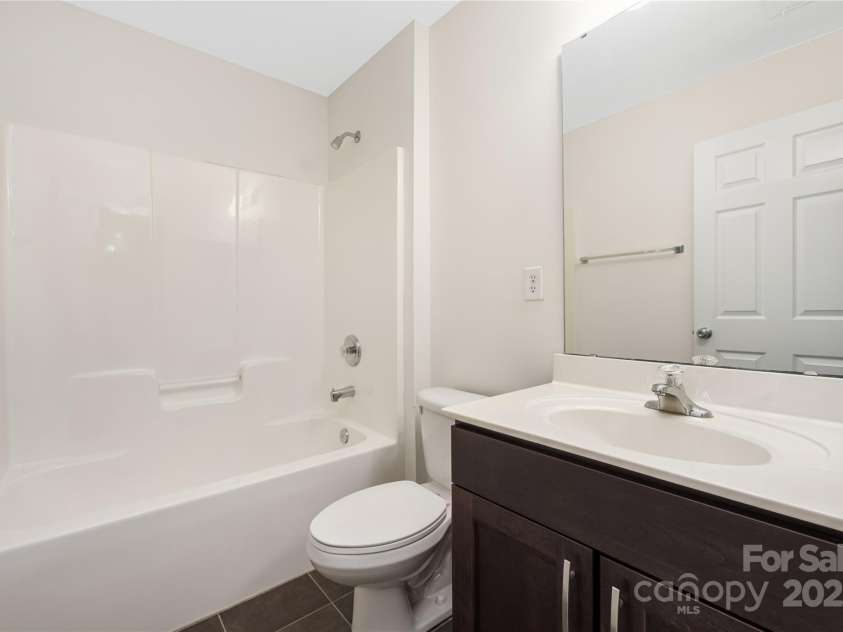 6416 Union Station Court, Charlotte, NC 28210.  MLS# CAR4264294, YatesRealty ID 35089. 