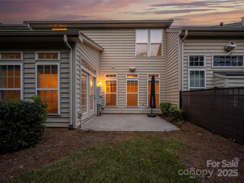 6416 Union Station Court, Charlotte, NC 28210.  MLS# CAR4264294, YatesRealty ID 35089. 