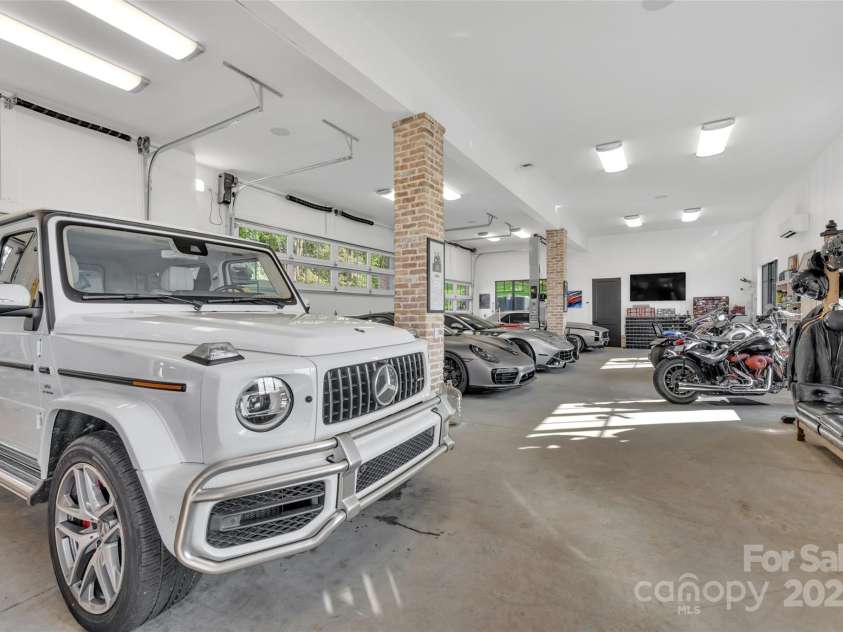 26 Bonnies Cove Trail, Mills River, NC 28759.  MLS# CAR4251070, YatesRealty ID 3509. 