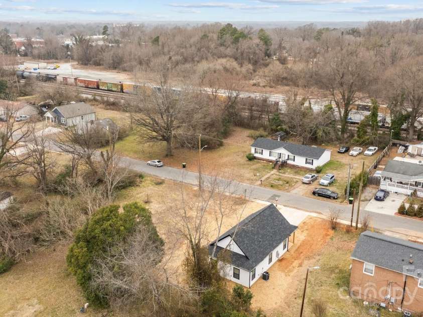 923 Cedar Street, Salisbury, NC 28144.  MLS# CAR4221114, YatesRealty ID 3509. 
