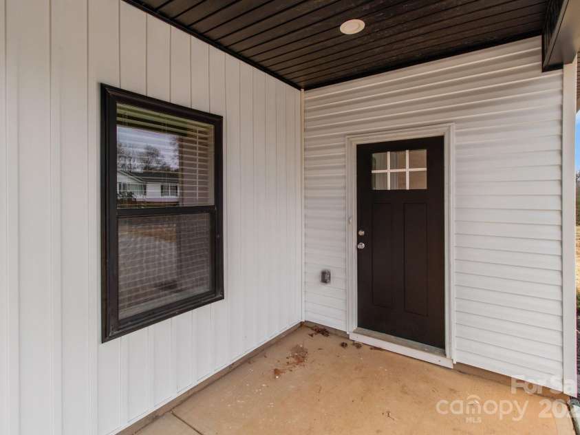 923 Cedar Street, Salisbury, NC 28144.  MLS# CAR4221114, YatesRealty ID 3509. 