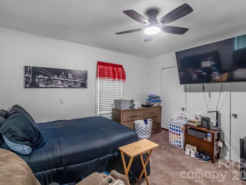 229 Acl Avenue, Cheraw, SC 29520.  MLS# CAR4390834, YatesRealty ID 35090. 