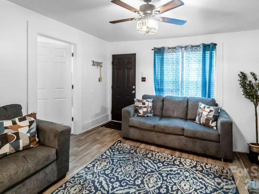 229 Acl Avenue, Cheraw, SC 29520.  MLS# CAR4390834, YatesRealty ID 35090. 