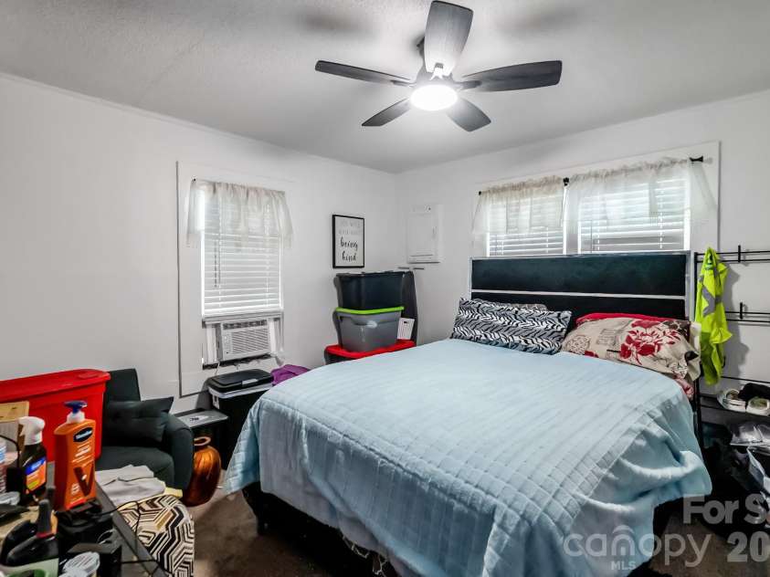 229 Acl Avenue, Cheraw, SC 29520.  MLS# CAR4390834, YatesRealty ID 35090. 