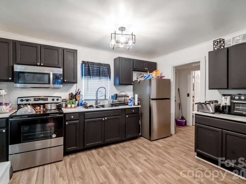 229 Acl Avenue, Cheraw, SC 29520.  MLS# CAR4390834, YatesRealty ID 35090. 