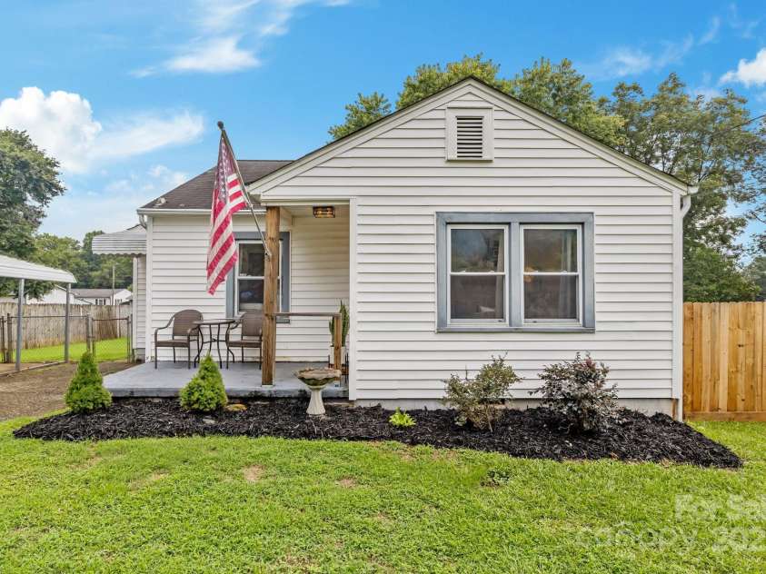 112 Abernathy Street, Mount Holly, NC 28120.  MLS# CAR4290009, YatesRealty ID 35091. 