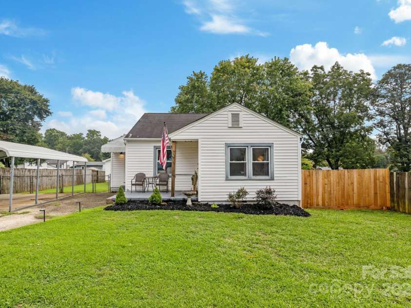 112 Abernathy Street, Mount Holly, NC 28120.  MLS# CAR4290009, YatesRealty ID 35091. 