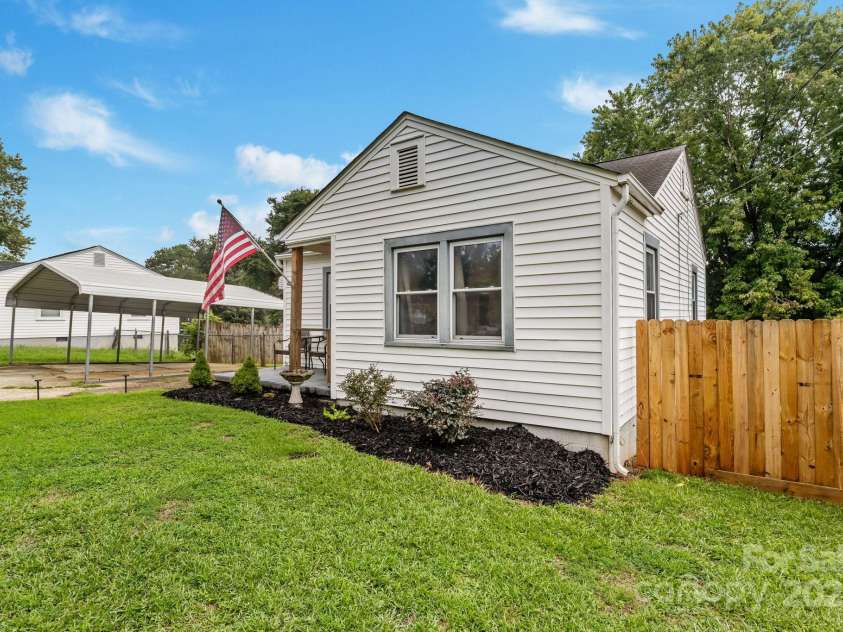 112 Abernathy Street, Mount Holly, NC 28120.  MLS# CAR4290009, YatesRealty ID 35091. 