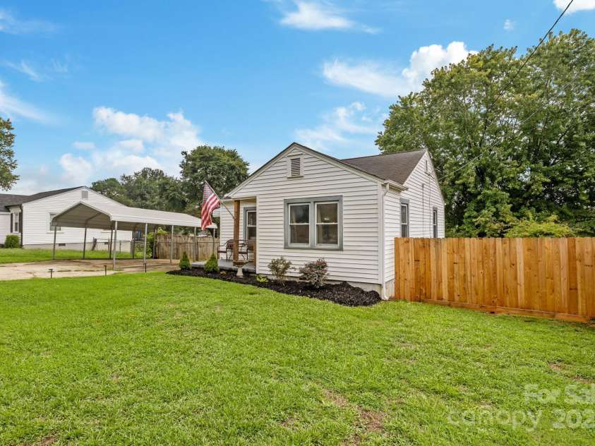 112 Abernathy Street, Mount Holly, NC 28120.  MLS# CAR4290009, YatesRealty ID 35091. 