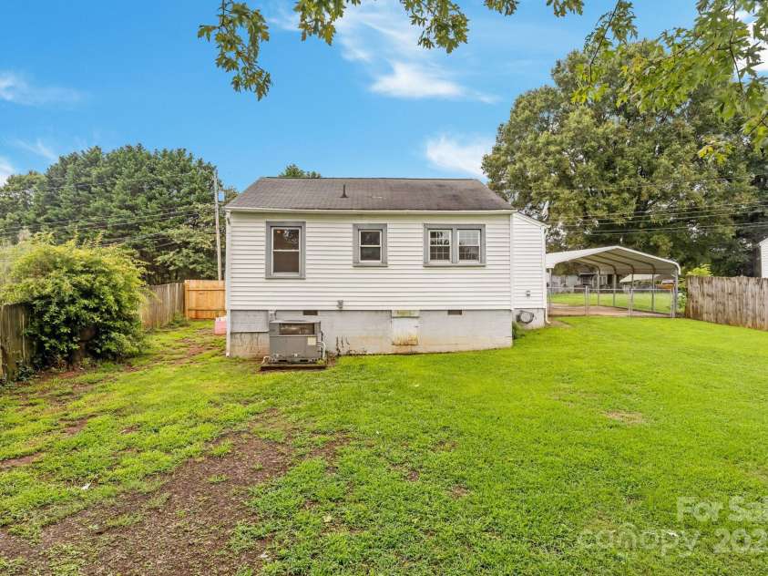 112 Abernathy Street, Mount Holly, NC 28120.  MLS# CAR4290009, YatesRealty ID 35091. 