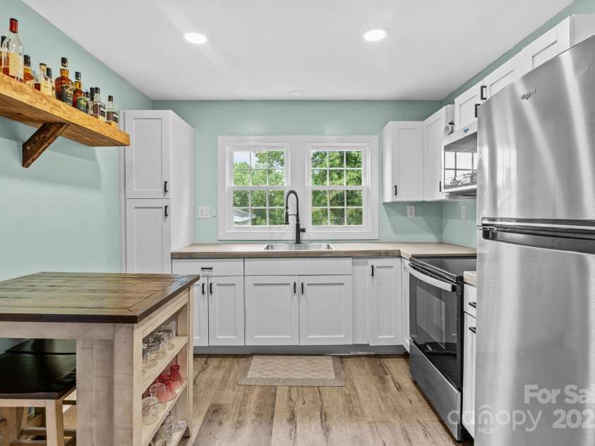 112 Abernathy Street, Mount Holly, NC 28120.  MLS# CAR4290009, YatesRealty ID 35091. 