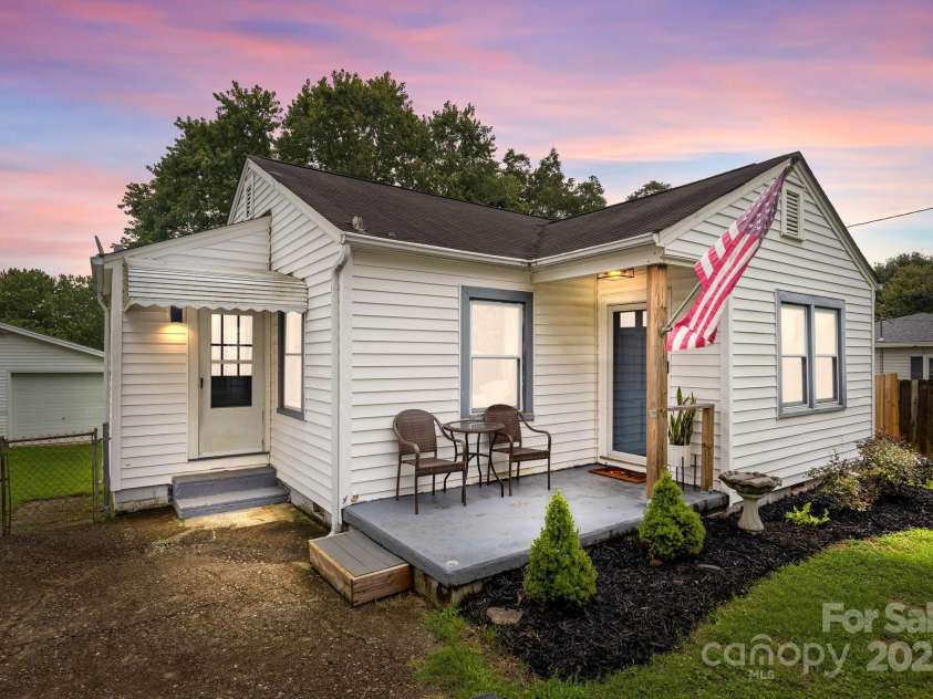 112 Abernathy Street, Mount Holly, NC 28120.  MLS# CAR4290009, YatesRealty ID 35091. 