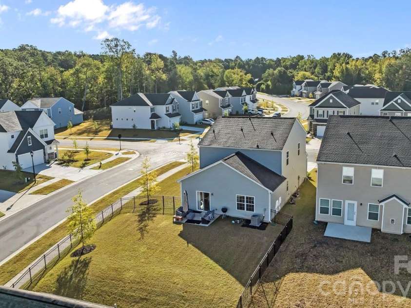 18045 Stark Way, Charlotte, NC 28278.  MLS# CAR4394872, YatesRealty ID 35091. 