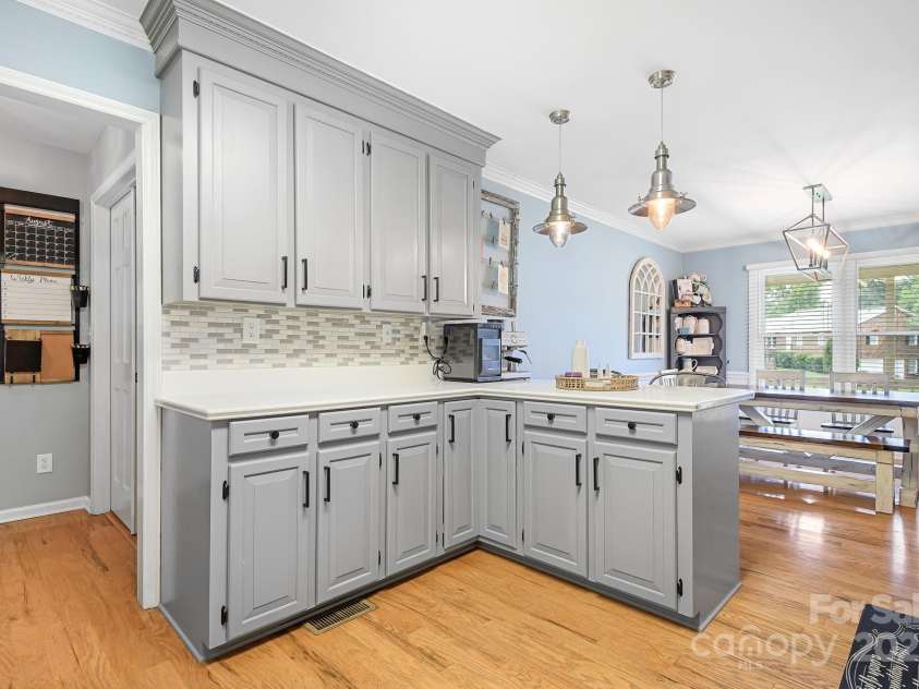 111 Devonshire Court, Mooresville, NC 28115.  MLS# CAR4289812, YatesRealty ID 35092. 