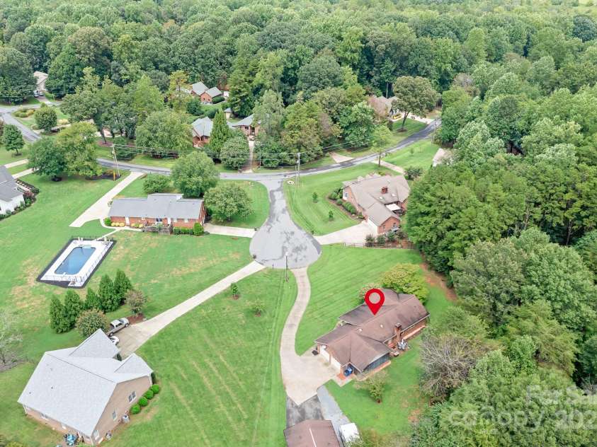 111 Devonshire Court, Mooresville, NC 28115.  MLS# CAR4289812, YatesRealty ID 35092. 
