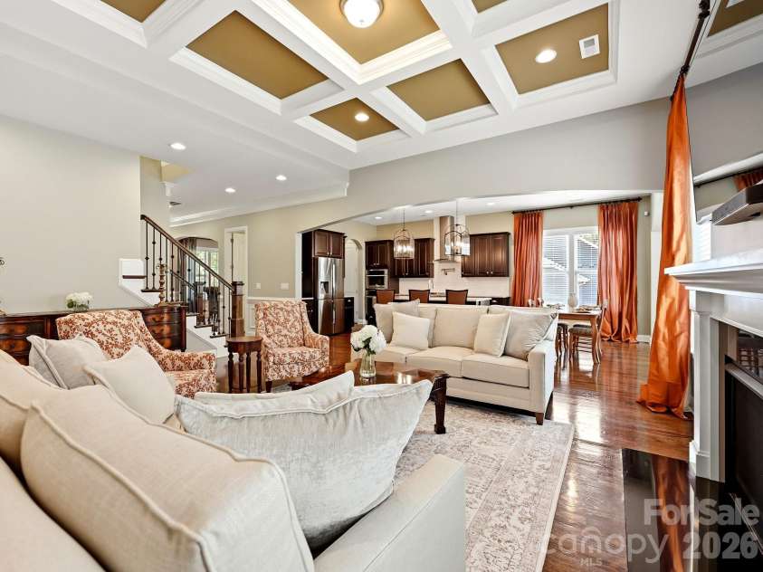 1209 Vickery Drive, Matthews, NC 28104.  MLS# CAR4342502, YatesRealty ID 35092. 