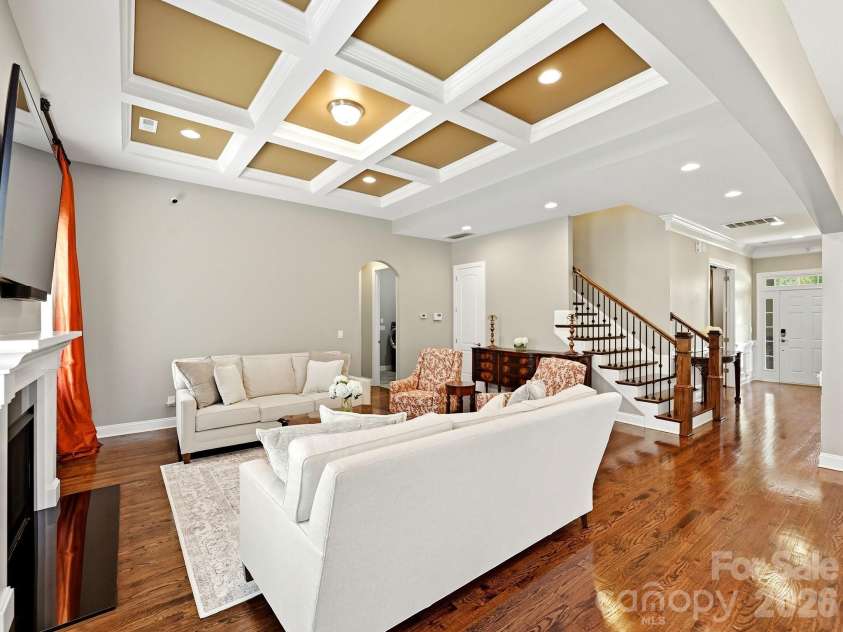 1209 Vickery Drive, Matthews, NC 28104.  MLS# CAR4342502, YatesRealty ID 35092. 