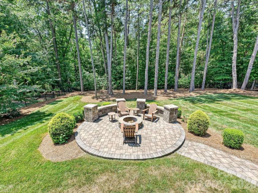1209 Vickery Drive, Matthews, NC 28104.  MLS# CAR4342502, YatesRealty ID 35092. 