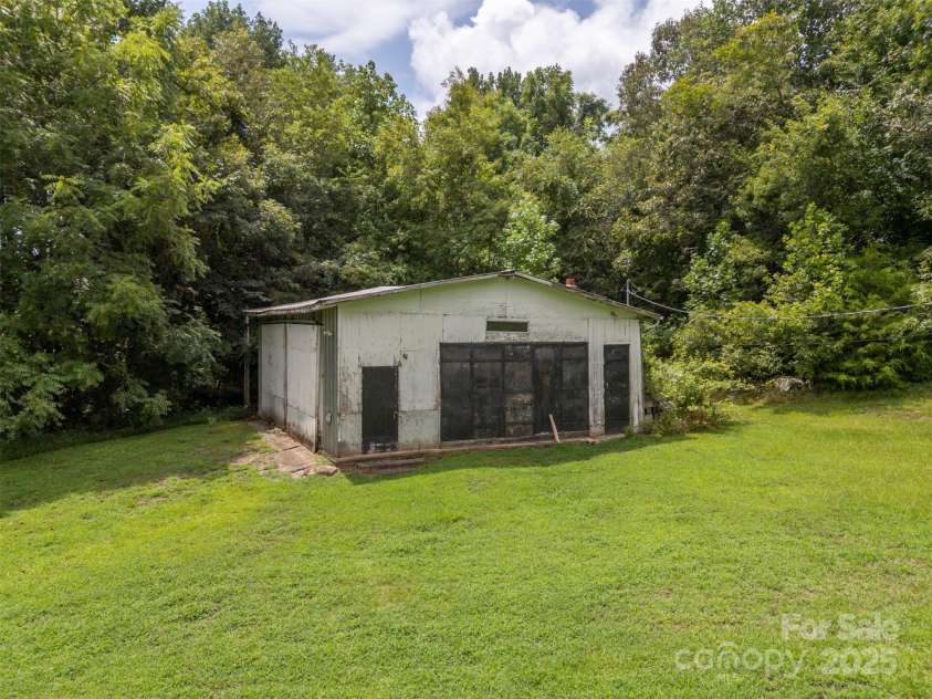 423 Womack Road, Mill Spring, NC 28756.  MLS# CAR4294084, YatesRealty ID 35093. 