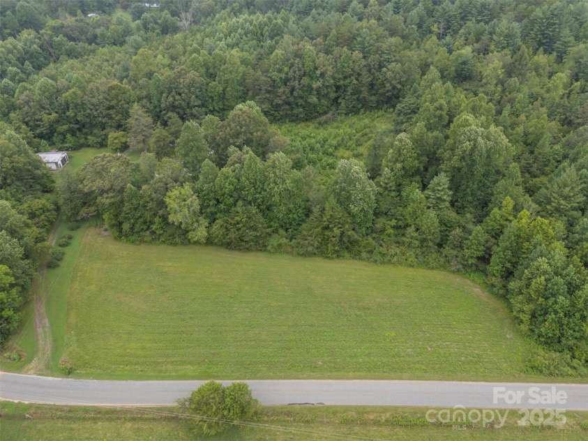 423 Womack Road, Mill Spring, NC 28756.  MLS# CAR4294084, YatesRealty ID 35093. 