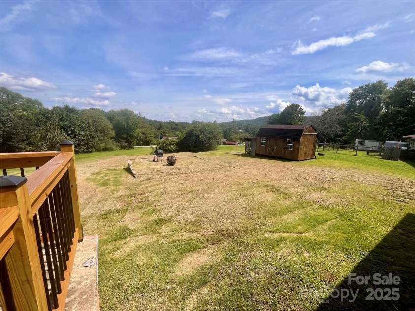 657 Arrowhead Trail, Marion, NC 28752.  MLS# CAR4295318, YatesRealty ID 35094. 