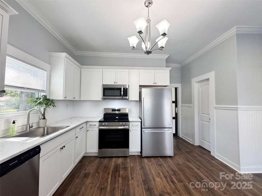 716 Spruce Street, Mooresville, NC 28115.  MLS# CAR4297588, YatesRealty ID 35095. 
