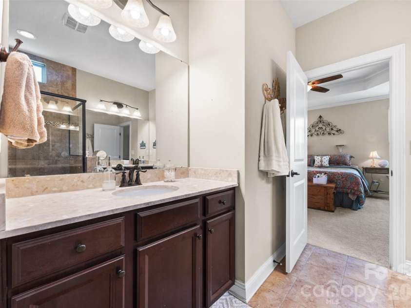 8477 Whitworth Avenue, Harrisburg, NC 28075.  MLS# CAR4399268, YatesRealty ID 35095. Primary Bathroom