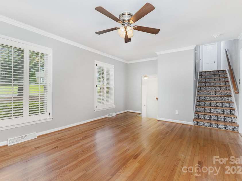 2241 Gaines Avenue, Gastonia, NC 28054.  MLS# CAR4284990, YatesRealty ID 35096. 