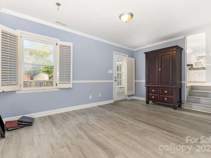 2241 Gaines Avenue, Gastonia, NC 28054.  MLS# CAR4284990, YatesRealty ID 35096. 