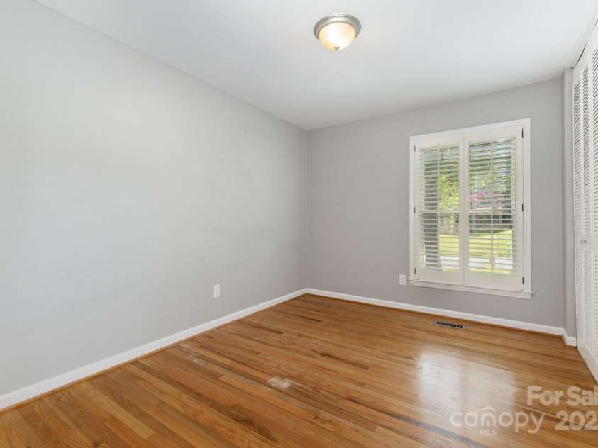2241 Gaines Avenue, Gastonia, NC 28054.  MLS# CAR4284990, YatesRealty ID 35096. 