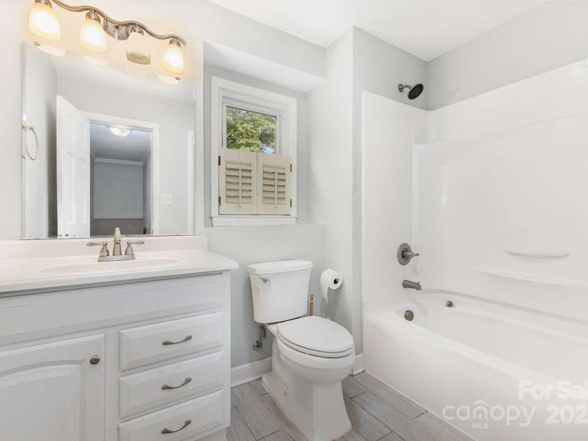 2241 Gaines Avenue, Gastonia, NC 28054.  MLS# CAR4284990, YatesRealty ID 35096. 