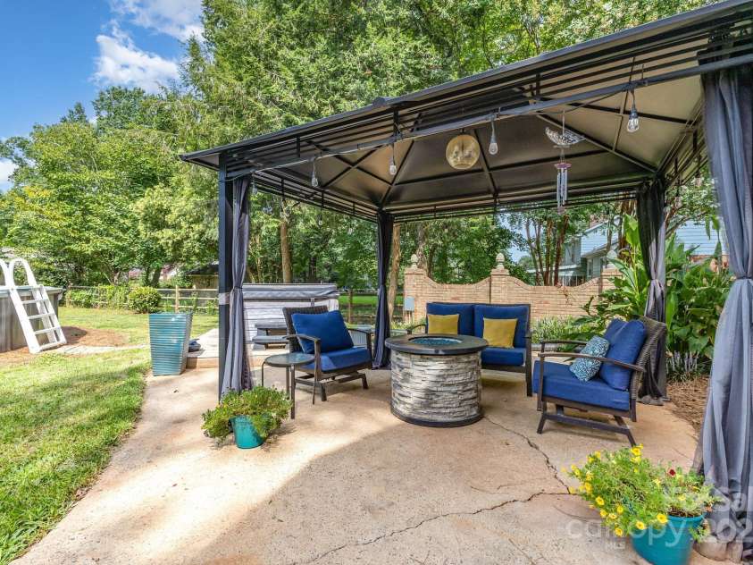 2241 Gaines Avenue, Gastonia, NC 28054.  MLS# CAR4284990, YatesRealty ID 35096. 