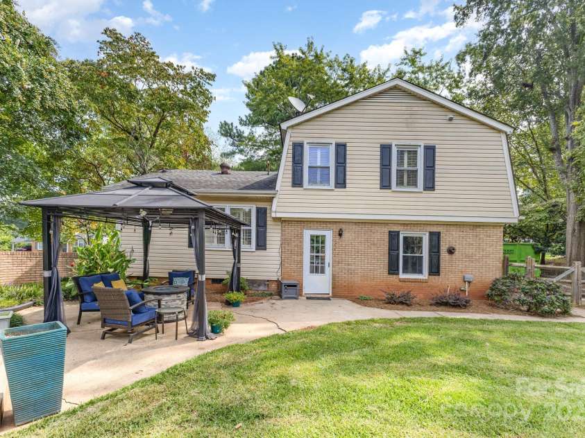 2241 Gaines Avenue, Gastonia, NC 28054.  MLS# CAR4284990, YatesRealty ID 35096. 