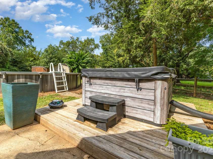 2241 Gaines Avenue, Gastonia, NC 28054.  MLS# CAR4284990, YatesRealty ID 35096. 