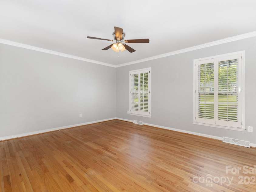 2241 Gaines Avenue, Gastonia, NC 28054.  MLS# CAR4284990, YatesRealty ID 35096. Virtually Staged
