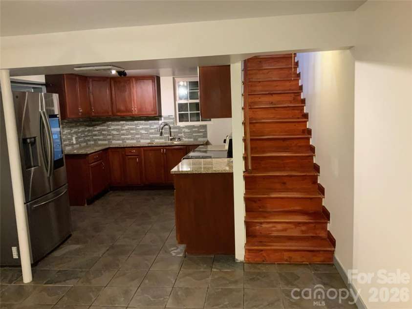 44 Rathfarnham Road, Asheville, NC 28803.  MLS# CAR4400522, YatesRealty ID 35097. 