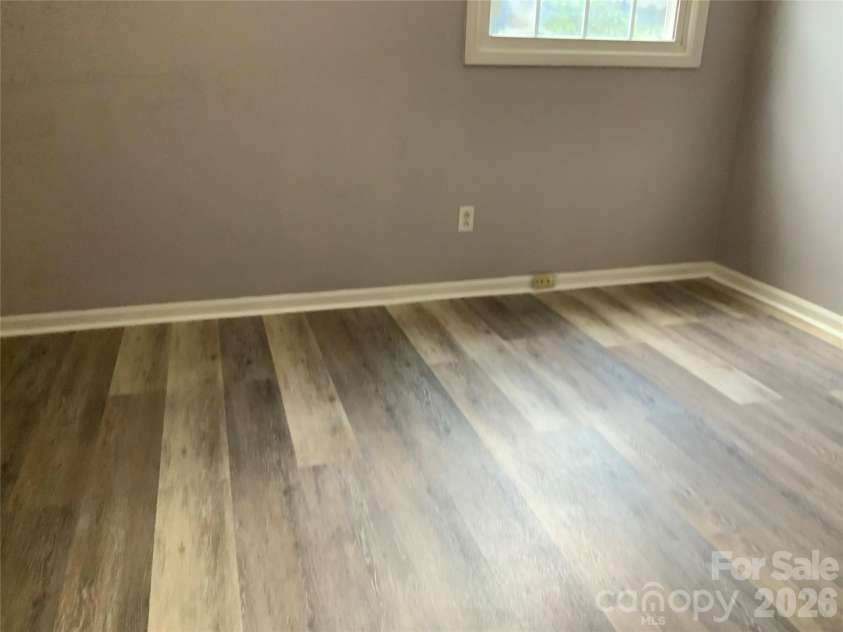 44 Rathfarnham Road, Asheville, NC 28803.  MLS# CAR4400522, YatesRealty ID 35097. 